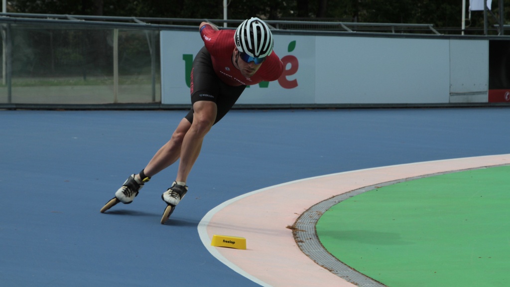 Speed skating timing in action